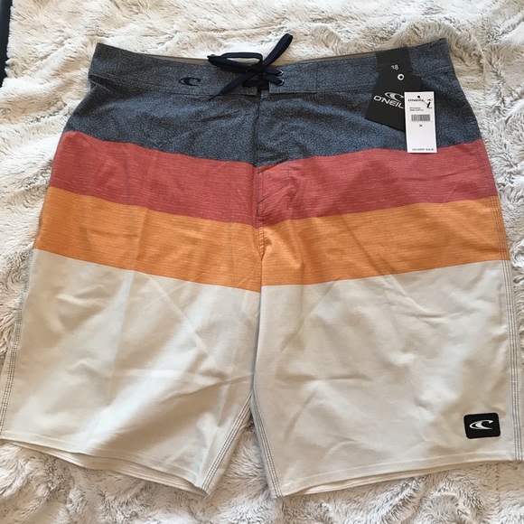 O’Neill Board Shorts - Picture 1 of 3